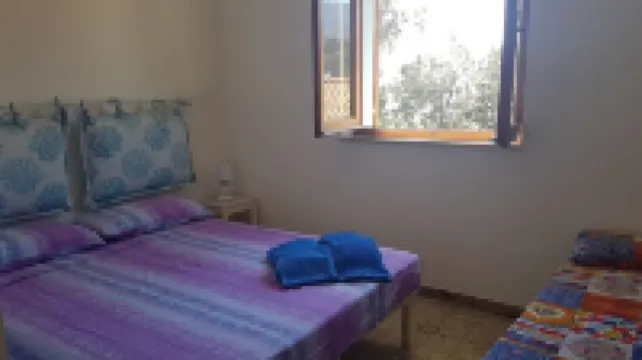 Attic with sea view just 30 meters from the beaches with parking space in the courtyard!