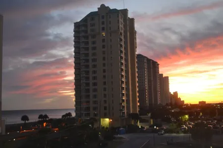 Seas the View Grand Caribbean West, great location