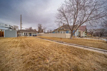 Historic, Charming GJ Downtown tiny home- Best location! Отели рядом с достопримечательностью «Университет Колорадо Меса»