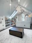 6 BDR, Pet-friendly, newly remodeled whaling captain’s house downtown Nantucket!