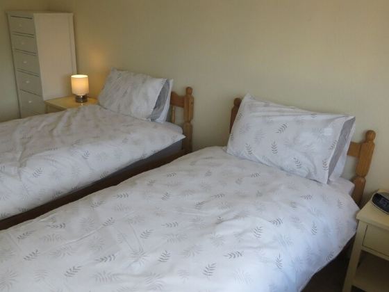 Templecombe 3 Bed House - Sleeps 5