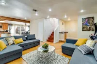 Beautiful 4bedroom,3bath ,5bed,2 sleep sofa,10 min Downtown,Pool,Hot Tub! Game !