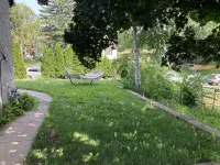 Cosy Nest Welcomes Pets. Comfortable Work-from-Home Space, & Garage Parking. Hotels in 