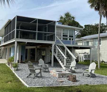 Private Dock and Gulf water access Ozello 3/2 Home with amazing sunrises!