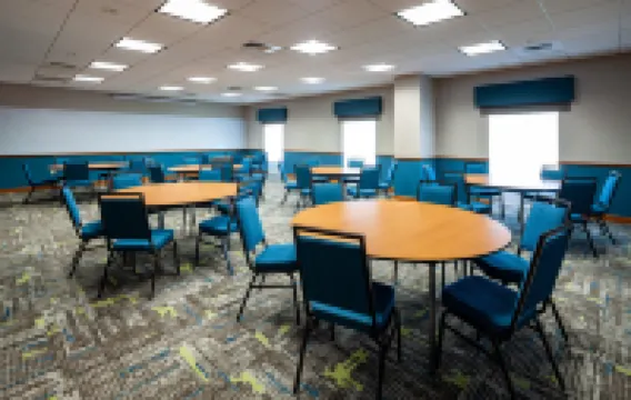 Hampton Inn & Suites St. Louis at Forest Park