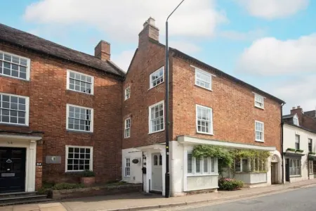 Cotswolds period townhouse near Stratford-upon-Avon Отели в г. Шипстон-он-Стаур