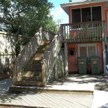 Cooper Flats-Upstairs - 2 Blocks to the Beach & to Downtown FB, Extraordinary!