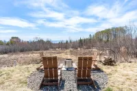 Freshly Remodeled Cabin w/ stunning Lake Views