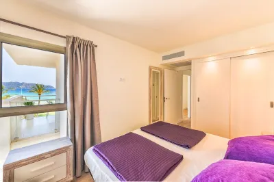 Neu Wohnung am Strand / New apartment in the beach  호텔