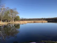 Stunning Views on Tranquil Lake. - Wifi