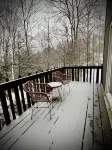 8 Guest 3BR, 2 BA Stratton Condo with Fireplace and forest views.