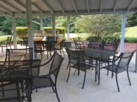 Cozy condo on Smith Mountain Lake