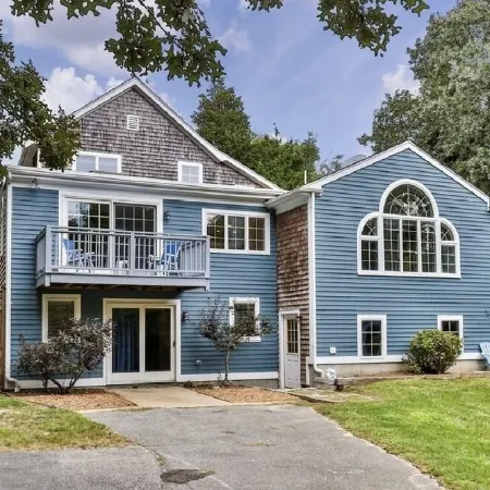 Private Cape Rental 1 Mile from the Beach!