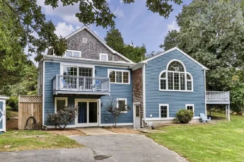 Private Cape Rental 1 Mile from the Beach! Hotels in East Dennis