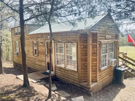Prairie Creek Cabin -Ride SxS to trails from the cabin! Kayak and Fish the Creek