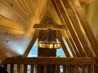 Bear Creek Lodge: By First Lake, Ride from Cabin