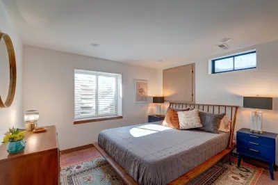 Paoli Den - Newly Remodeled!