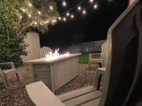 *Gorgeous Hideout, Close to everything, 3 bedrooms, fully remodeled!*