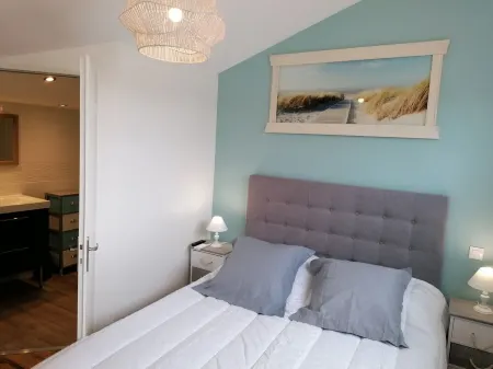 Superb Furnished  Terrace, Central