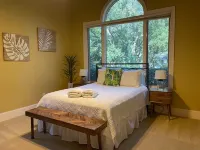 STUNNING LAGOON & GOLF VIEWS! Close to Beach! Spacious suites all with views!