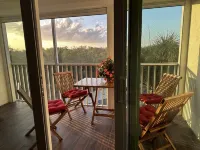 Pied-`a-Terre • Steps To Beach • Mangrove / Gulf View • Just Renovated