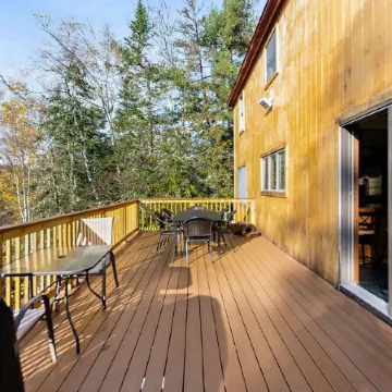 RANGLEY  LAKE WATERFRONT!!! Sleeps 11