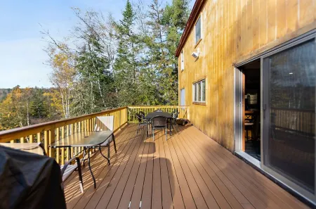 RANGLEY  LAKE WATERFRONT!!! Sleeps 11