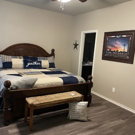 Newly built home . Minutes from Canton !