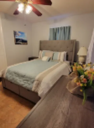 Spacious 4-bedroom house in tranquil Vero Beach with AC, WiFi