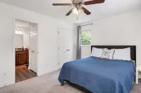 Bicycle Lane Bugalow- nestled between golfing and equestrian communities Hotels in Southern Pines