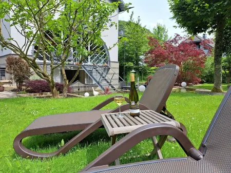 Cozy vacation apartment located on the Middle Moselle. Pet friendly!