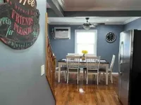 Beautiful place minutes away to New York City . Hotels in Teaneck