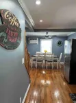 Beautiful place minutes away to New York City . Hotels in Teaneck