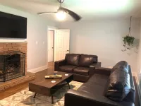 HICKORY HOUSE 4 SHORT AND LONG  TERM RENTAL