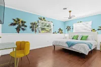 Pool Home - MiniGolf -Arcade- Near Beaches - Pet Friendly