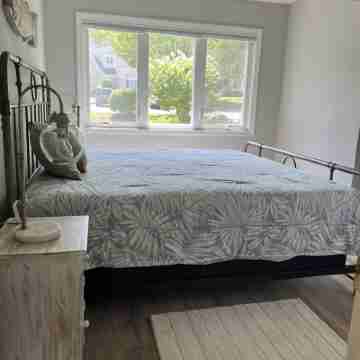 Sunlit townhome at Ocean Edge Resort in Brewster- central A/C, pool privilege's Rooms