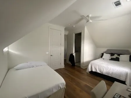 Luxury home— 5 minutes to Mississippi State!