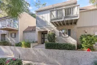 3 Bedroom Villa Surrounded by Serenity and Beauty in Sea Palms Golf Resort Hotels in 