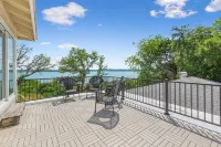 LakeView Villa, lake access, lake view, hot tub, game room, outdoor space
