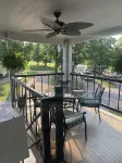 Cozy 2-bedroom apartment on Lake Texoma with AC, WiFi