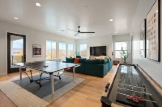 Big Fun Retreat: Private Pool+Spa: Game Rooms + Golf : Near Sand Hollow