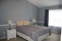 Nice family house just minutes from race track!!
