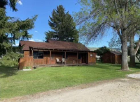 Camas Creek Cabin