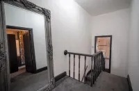 Spacious, sleeps 8, dog friendly, safe garden