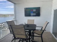 BRAND NEW HARDWOOD FLOORS! Beautiful views, walk to Strip, shopping and fun!