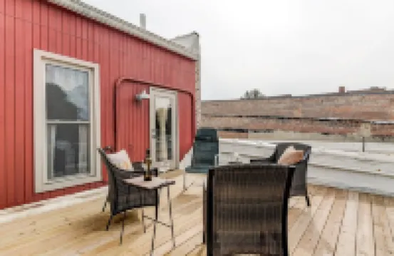 The Loft on the Square Hotels in Menard County