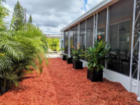 NO SHARING !This Casita is totally Private. . Yard and Screened Lanai Hotels in Holiday