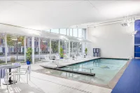 Hampton Inn & Suites by Hilton Rochester Downtown - Pools