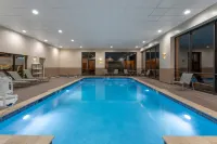 Hampton Inn Bedford - Pools