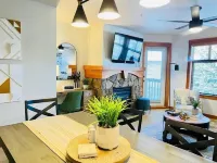 New! Eagle Springs Chalet